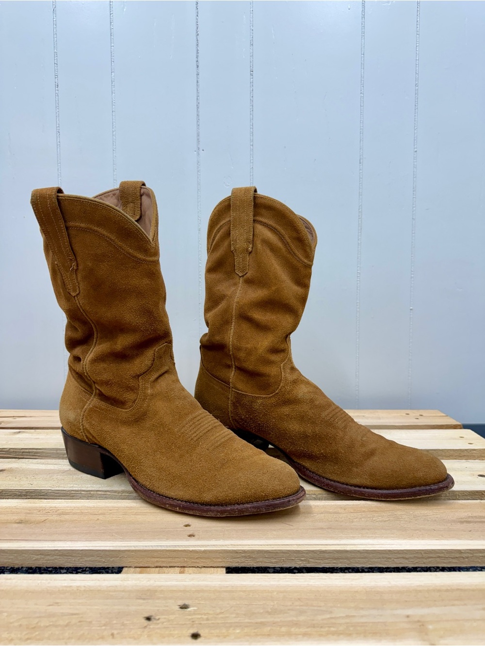 Tecovas - The Johnny in Honey Suede Boots - Size 13D